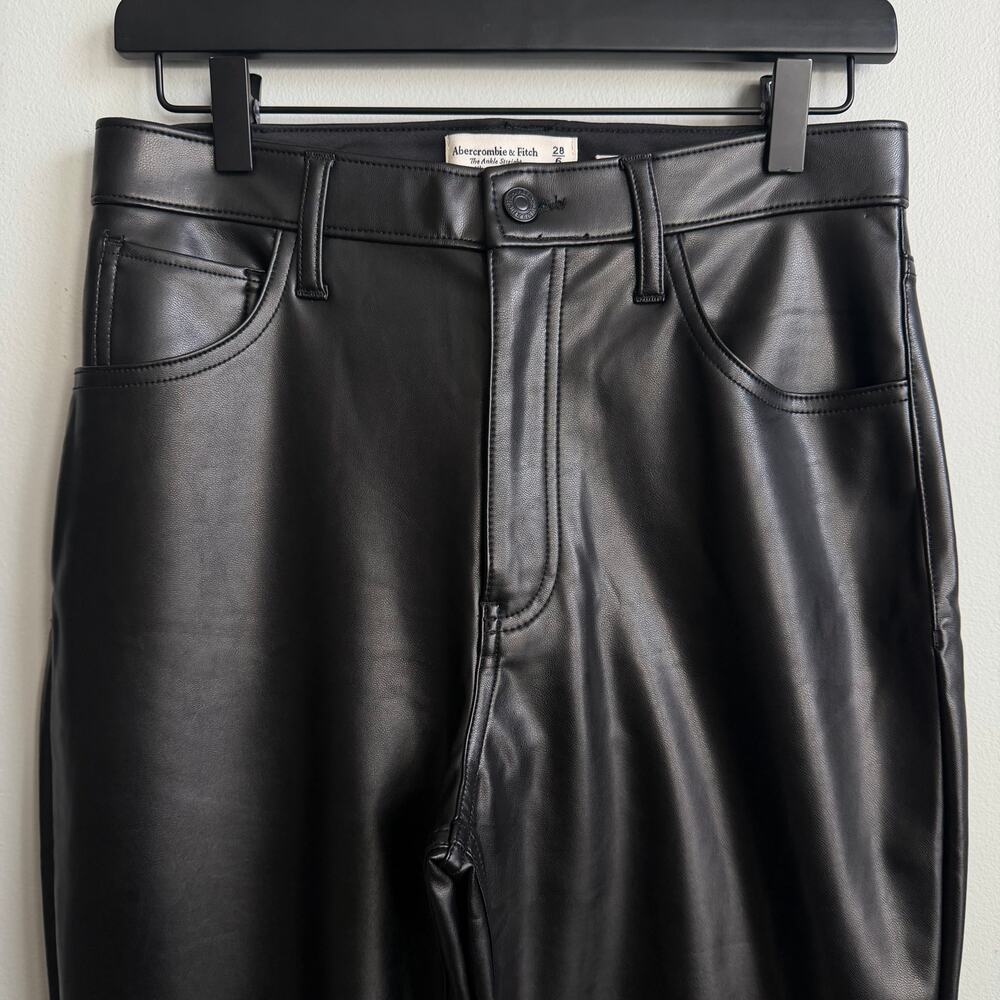 Abercrombie & Fitch Ankle Straight High Rise Vegan Leather Pants in Black 6/28 - Picture 5 of 15